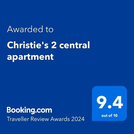 Christie'S 2 Central Apartment Bucarest Esterno foto